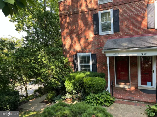 $2,975 | 4807 28th Street South, Arlington, VA 22206