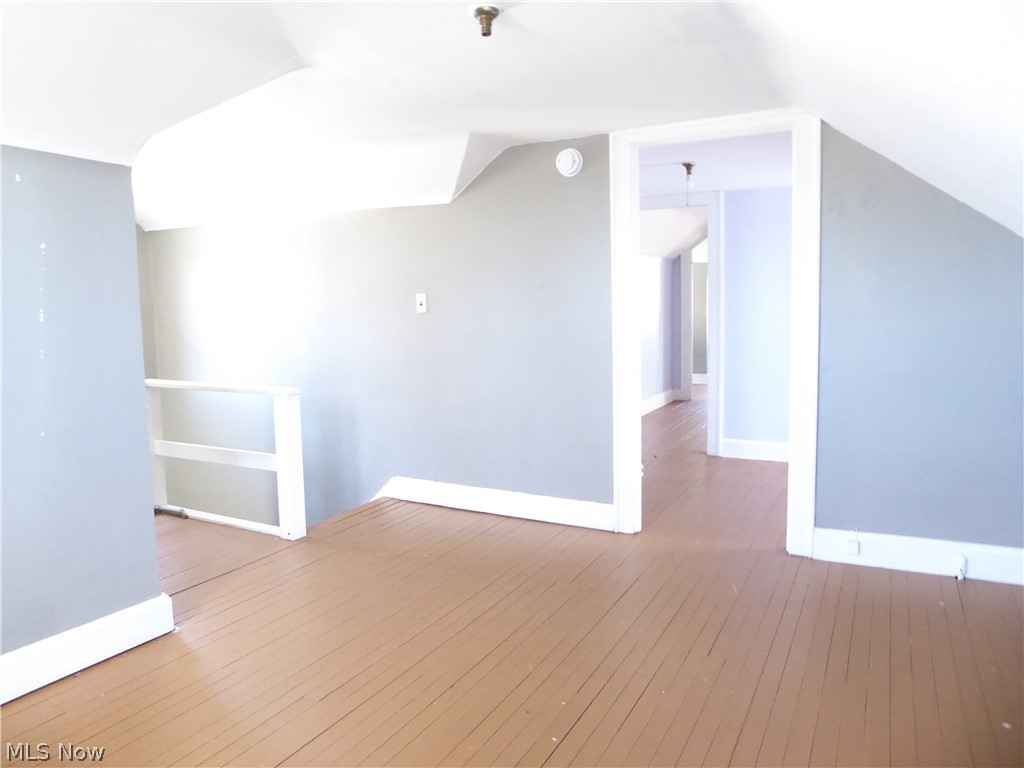 2179 Edgewood Road Cleveland, OH 44118 - Photo 27 of 41