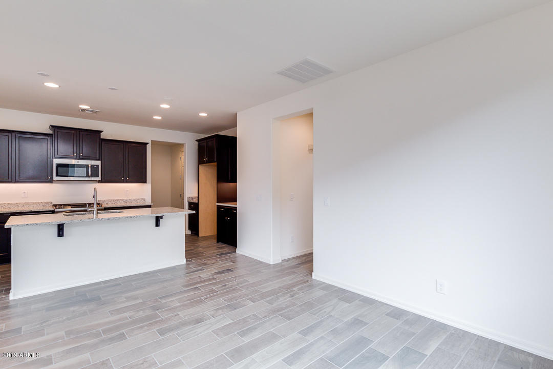 3255 West Carter Road Phoenix, AZ 85041 - Photo 11 of 58 10-Carter