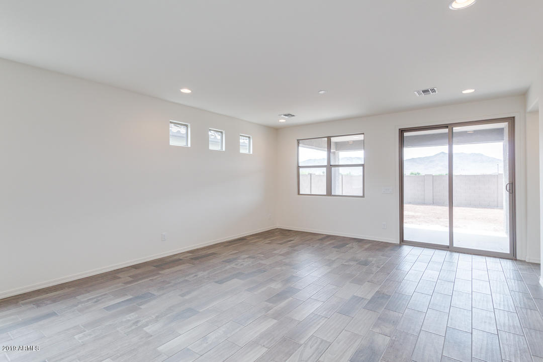 3255 West Carter Road Phoenix, AZ 85041 - Photo 6 of 58 05-Carter
