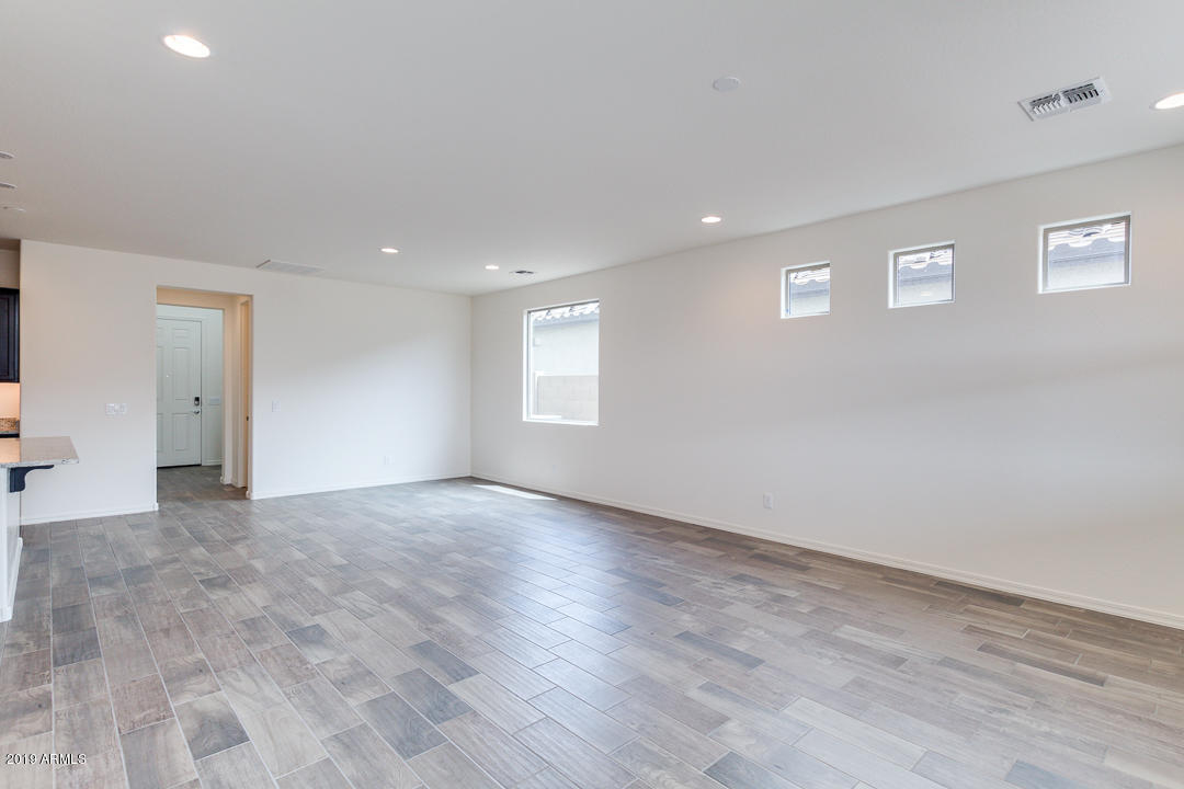 3255 West Carter Road Phoenix, AZ 85041 - Photo 7 of 58 06-Carter