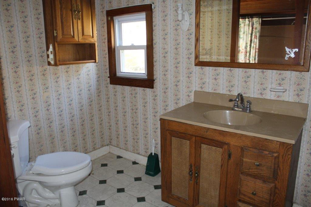 355 South Sterling Road South Sterling, PA 18460 - Photo 21 of 31