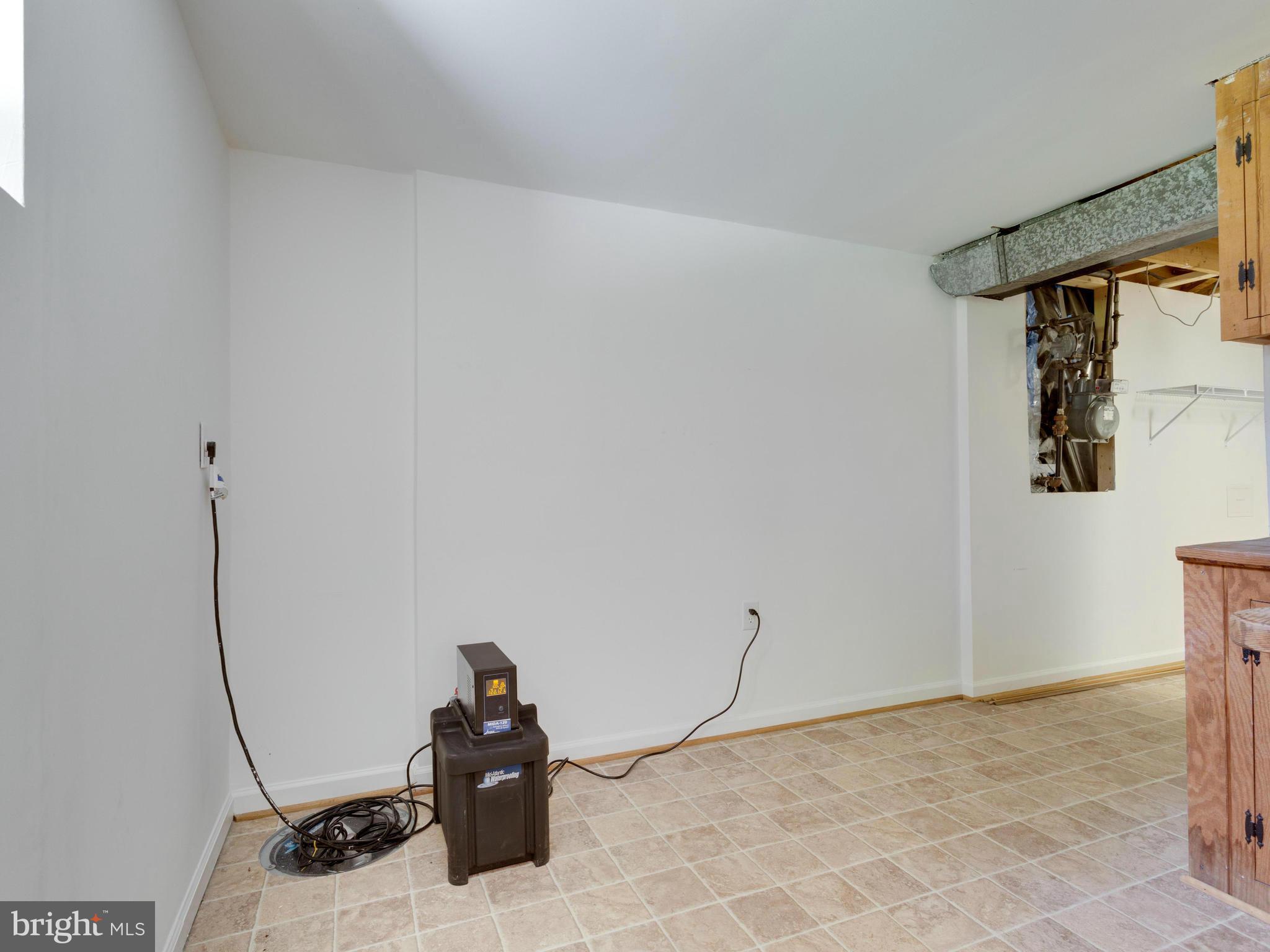 5515 Yorkshire Street Springfield, VA 22151 - Photo 21 of 26 Sump Pump