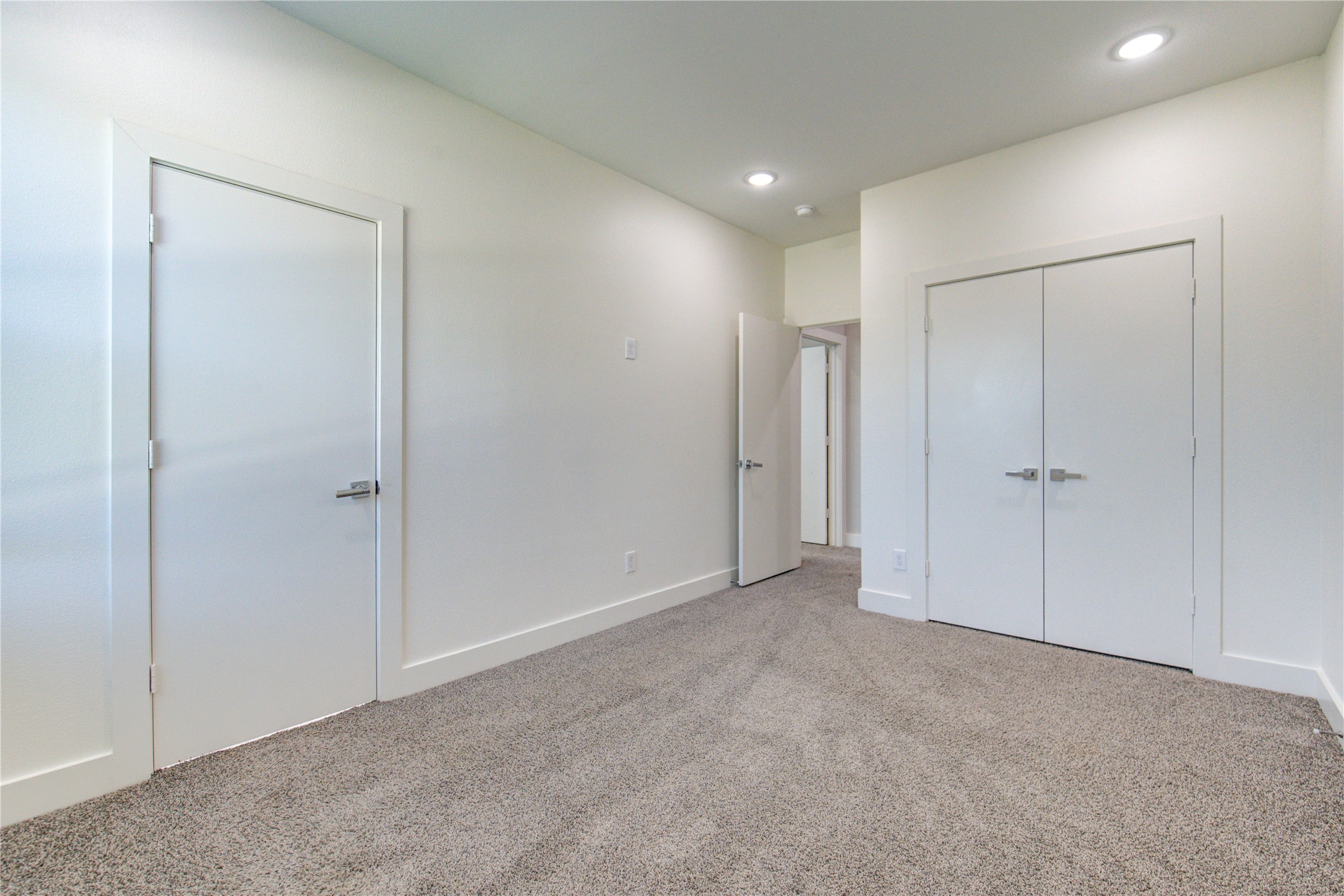 4536 Sunflower Street Houston, TX 77051 - Photo 23 of 27 a view of an empty room