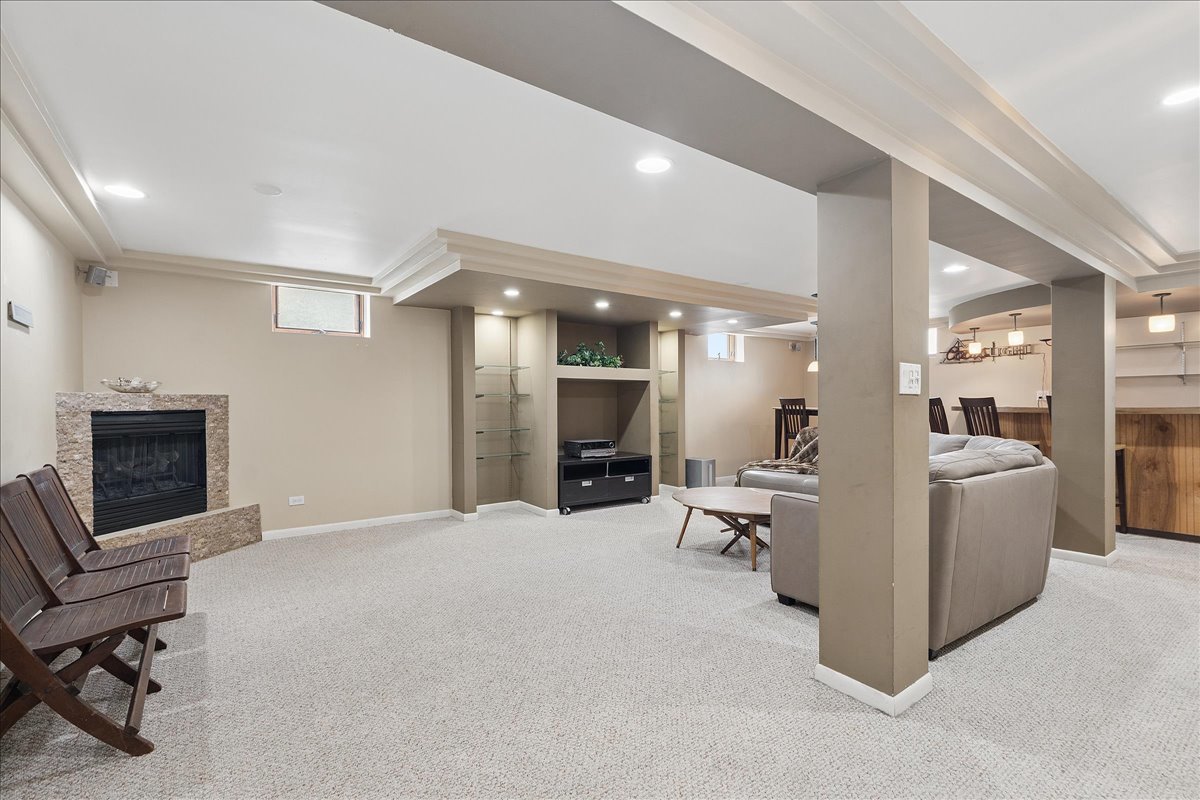 15601 Bramblewood Road Oak Forest, IL 60452 - Photo 26 of 35