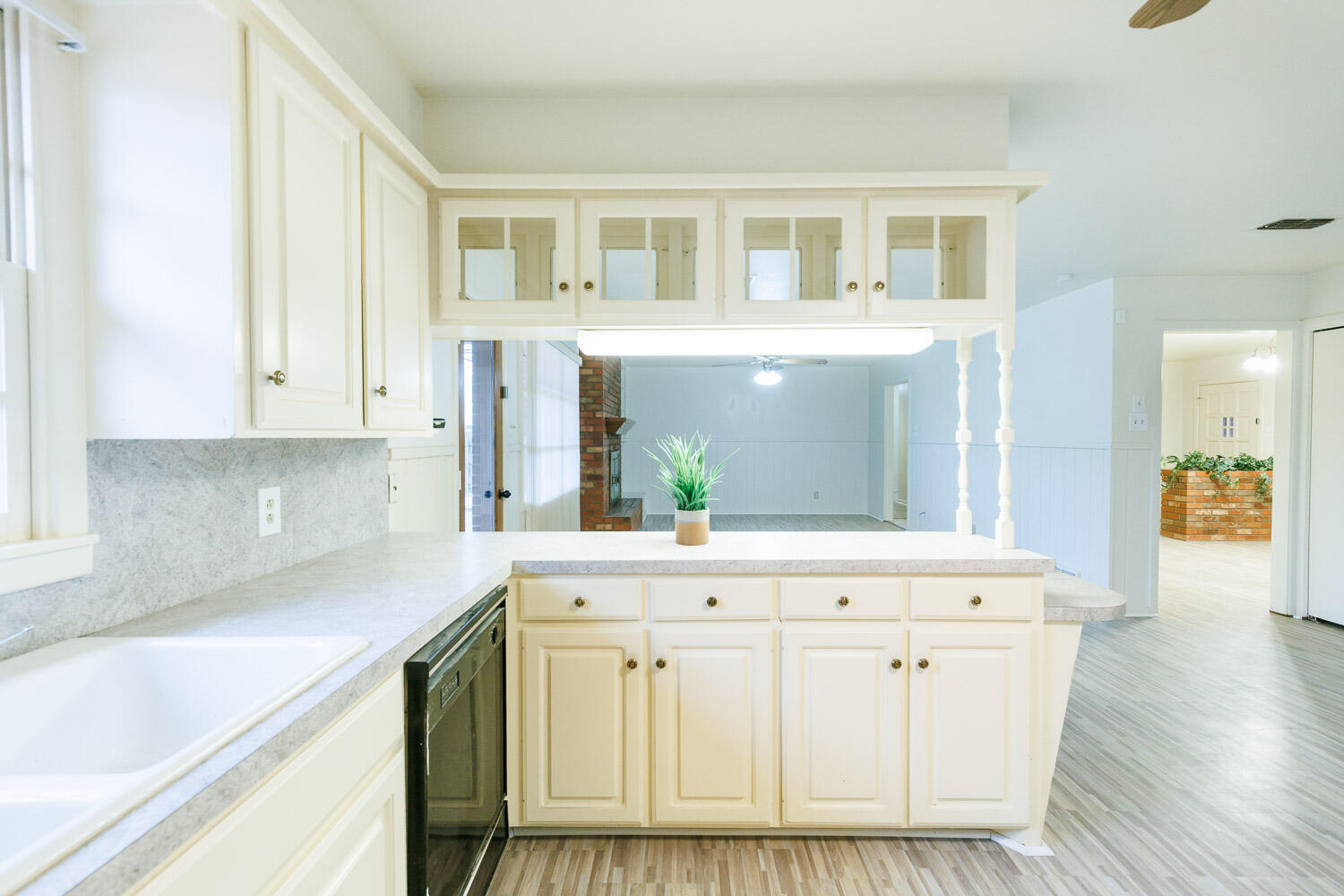 2302 52nd Street Lubbock, TX 79412 - Photo 16 of 42 Kitchen