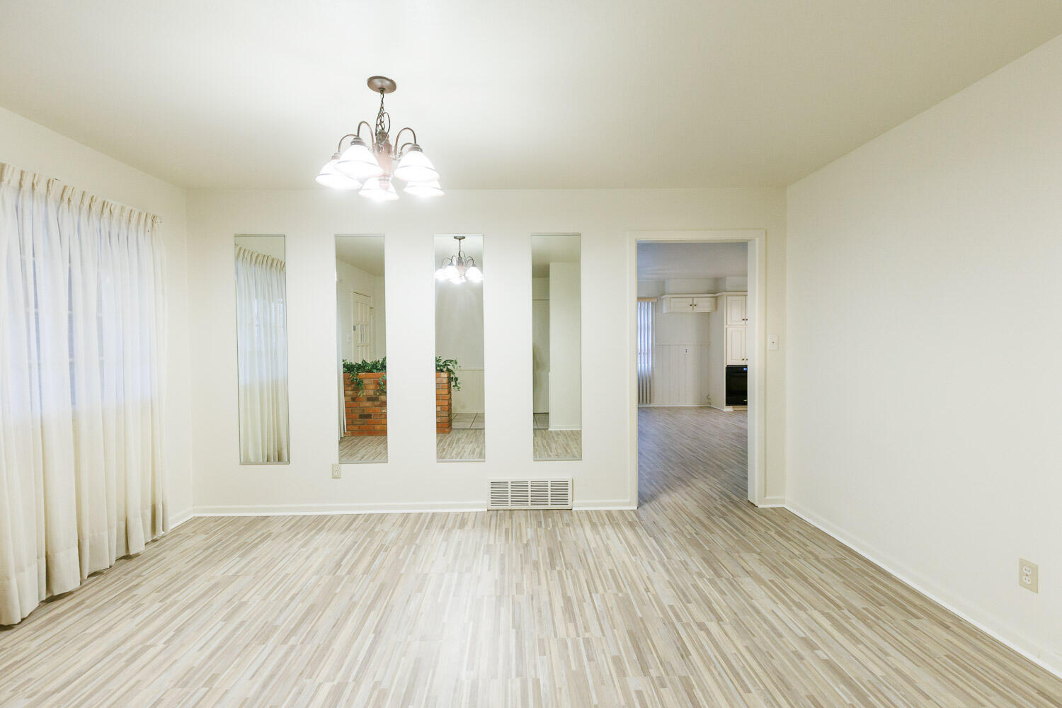 2302 52nd Street Lubbock, TX 79412 - Photo 19 of 42 Formal Eating Area