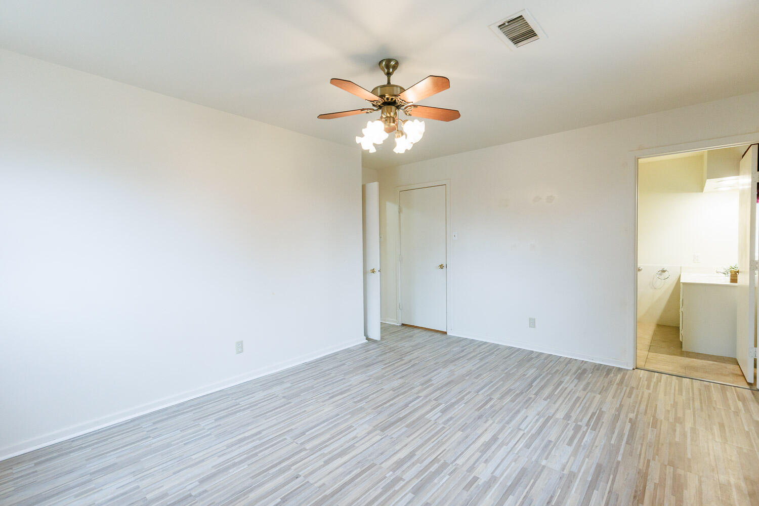 2302 52nd Street Lubbock, TX 79412 - Photo 21 of 42 Primary Bedroom