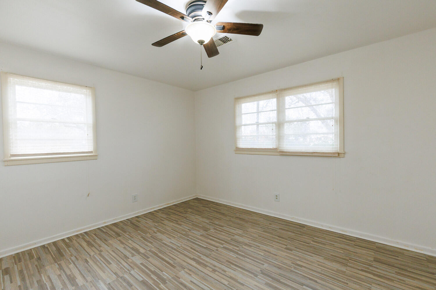 2302 52nd Street Lubbock, TX 79412 - Photo 27 of 42 Second Bedroom