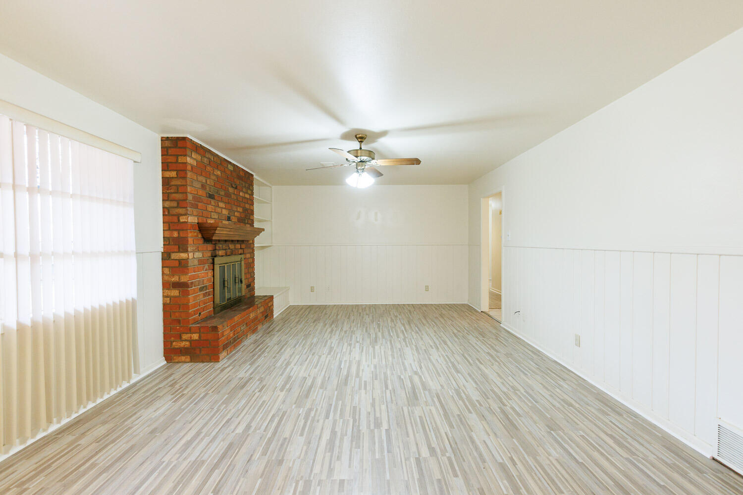 2302 52nd Street Lubbock, TX 79412 - Photo 9 of 42 Living Area