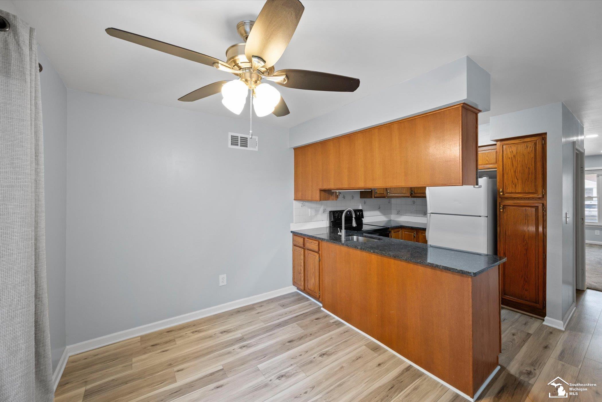 17400 Rudgate Street Southgate, MI 48195 - Photo 18 of 27