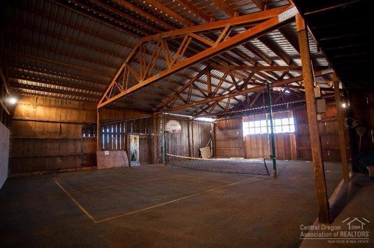 60600 Gosney Road Bend, OR 97702 - Photo 16 of 25 Sports Court