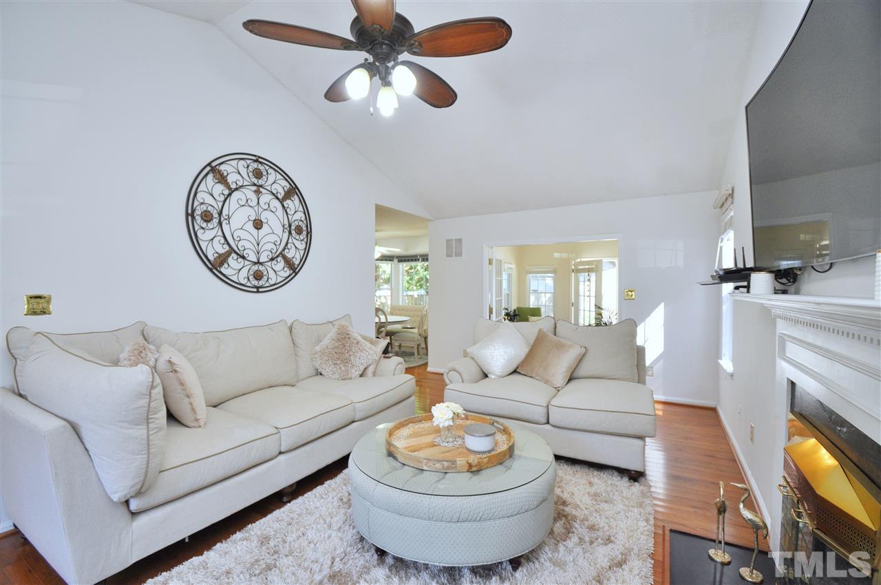 2012 Carthage Circle Raleigh, NC 27604 - Photo 4 of 22