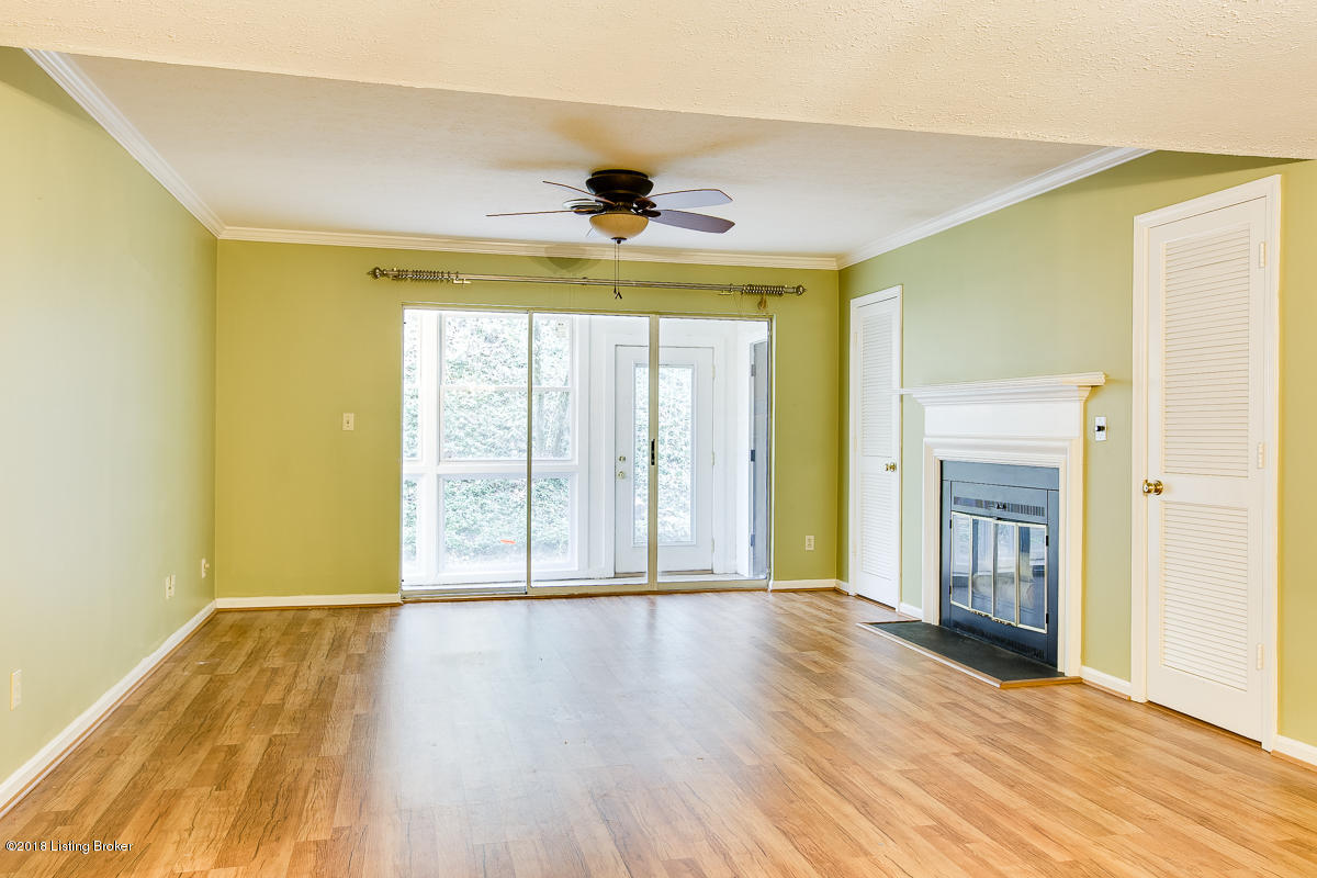 410 Mockingbird Valley Road, Unit 35 Louisville, KY 40207 - Photo 4 of 22 410 Mockingbird Valley Rd-4