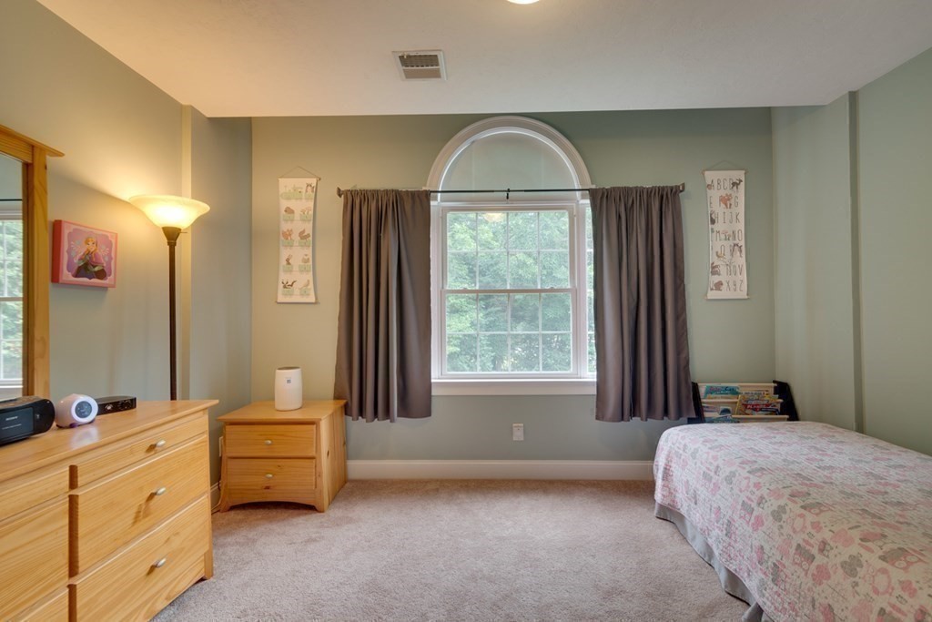 68 Old Farm Road Douglas, MA 01516 - Photo 19 of 33 Gallery Image 19