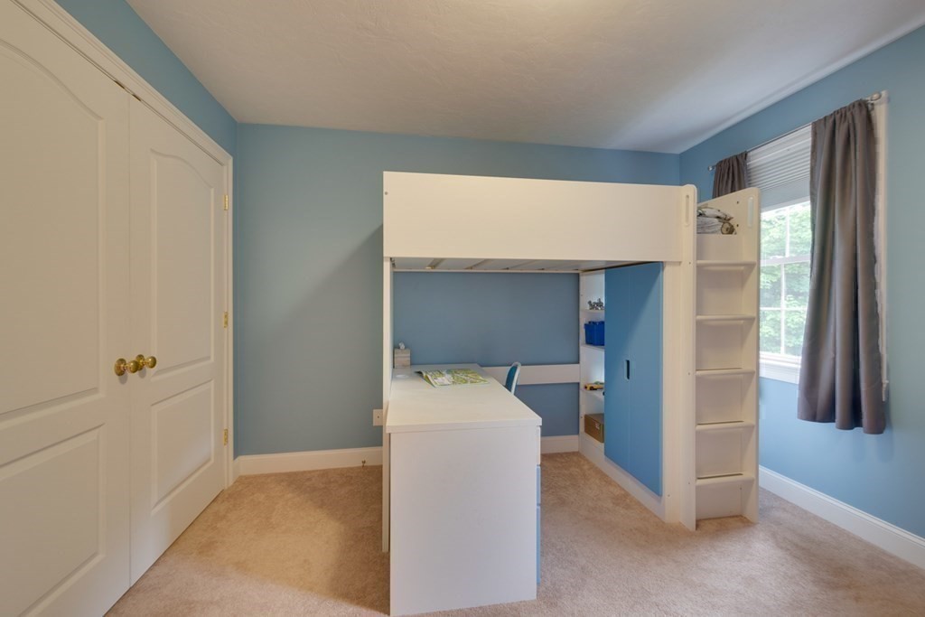 68 Old Farm Road Douglas, MA 01516 - Photo 20 of 33 Gallery Image 20