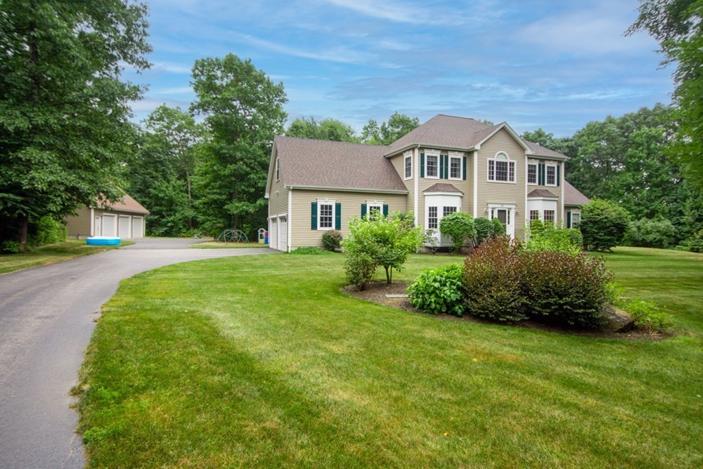 68 Old Farm Road Douglas, MA 01516 - Photo 2 of 33 Gallery Image 2