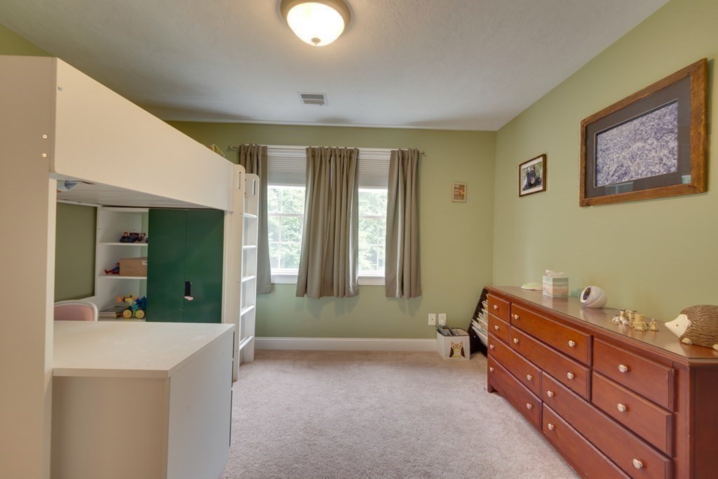 68 Old Farm Road Douglas, MA 01516 - Photo 21 of 33 Gallery Image 21