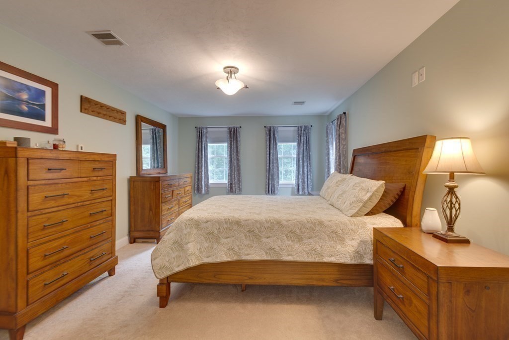 68 Old Farm Road Douglas, MA 01516 - Photo 23 of 33 Gallery Image 23