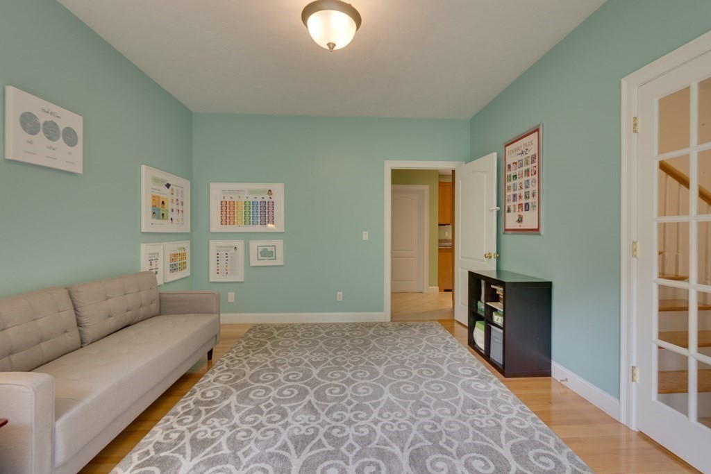 68 Old Farm Road Douglas, MA 01516 - Photo 6 of 33 Gallery Image 6