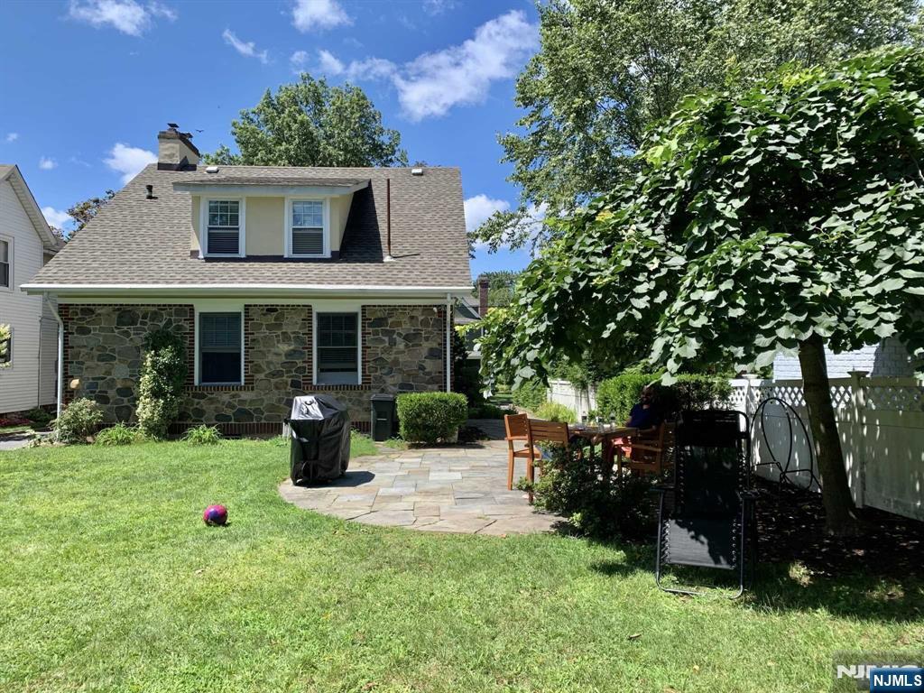 211 Kenilworth Road Ridgewood, NJ 07450 - Photo 15 of 15