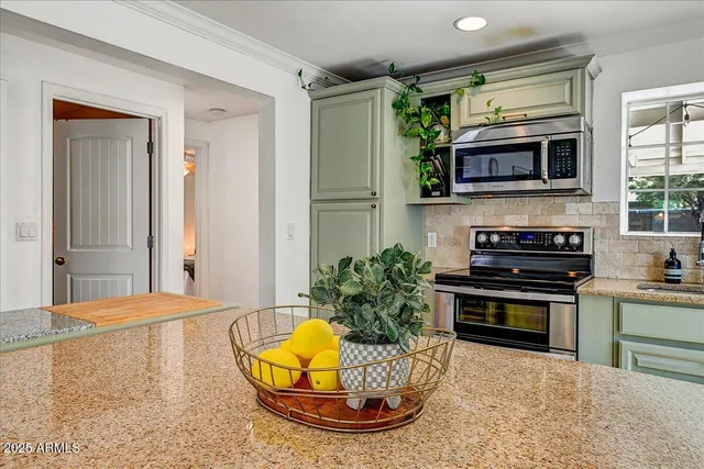 $469,000 | 4201 North 19th Street, Phoenix, AZ 85016