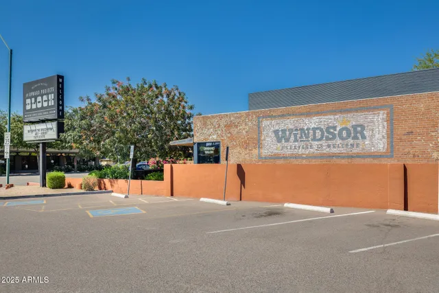 $469,000 | 4201 North 19th Street, Phoenix, AZ 85016