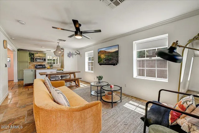 $469,000 | 4201 North 19th Street, Phoenix, AZ 85016