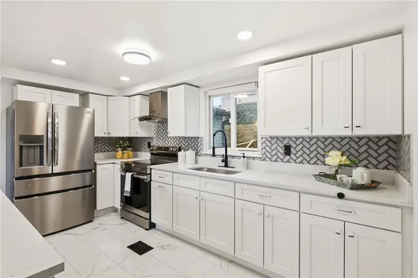 $164,900 | 512 Westinghouse Avenue, North Versailles, PA 15137