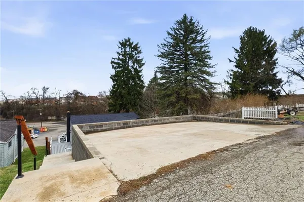 $164,900 | 512 Westinghouse Avenue, North Versailles, PA 15137