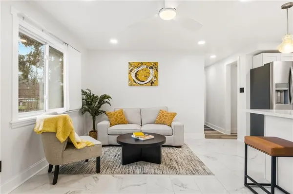 $164,900 | 512 Westinghouse Avenue, North Versailles, PA 15137