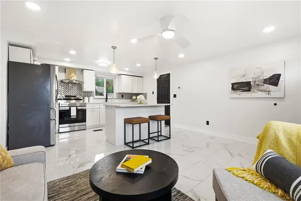 $164,900 | 512 Westinghouse Avenue, North Versailles, PA 15137