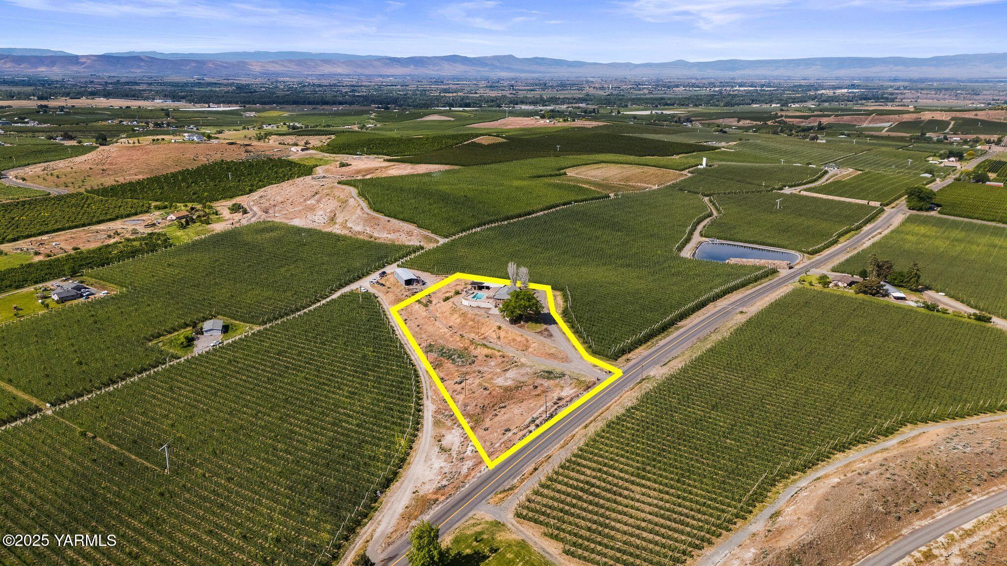 3090 Lombard Loop Road Wapato, WA 98951 - Photo 41 of 44