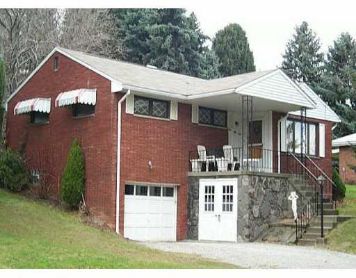 551 Country Club Road Washington, PA 15301 - Photo 1 of 7 Exterior Front.