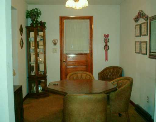 551 Country Club Road Washington, PA 15301 - Photo 3 of 7 Dining Room.