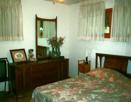 551 Country Club Road Washington, PA 15301 - Photo 5 of 7 Master Bedroom.