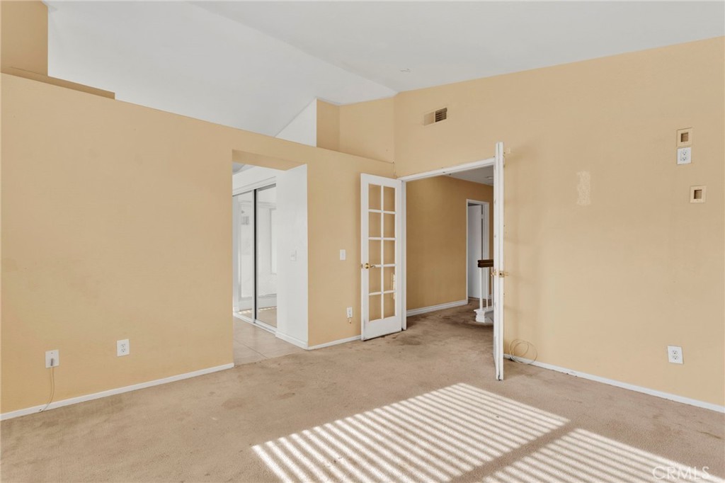 13194 Cardinal Road Victorville, CA 92392 - Photo 35 of 64 Primary Bedroom Suite