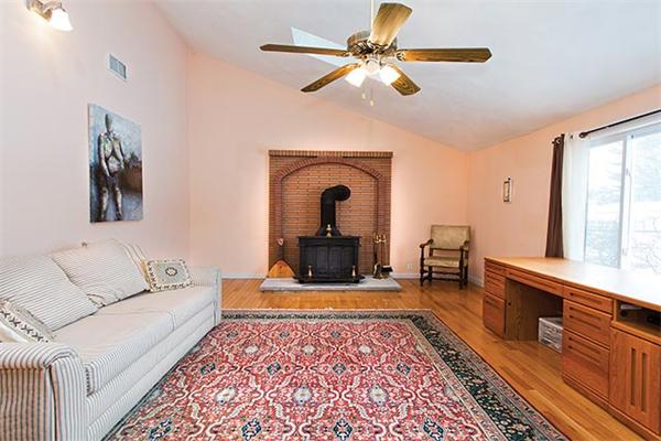 71 Deborah Road Newton, MA 02459 - Photo 5 of 16