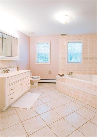 71 Deborah Road Newton, MA 02459 - Photo 10 of 16