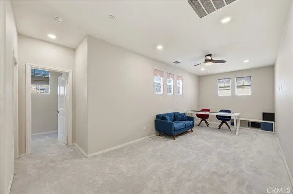 $959,900 | 24208 Via Perla, Valencia, CA 91354
