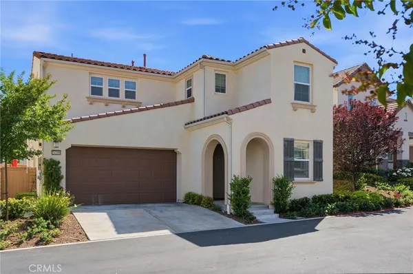 $959,900 | 24208 Via Perla, Valencia, CA 91354