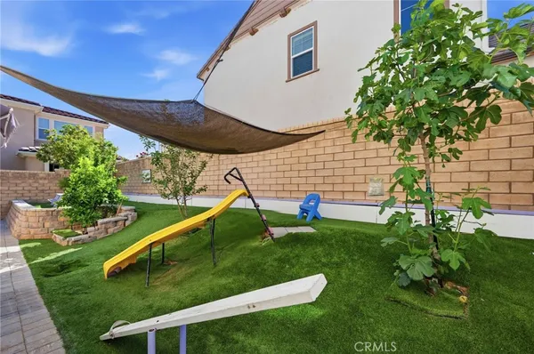 $959,900 | 24208 Via Perla, Valencia, CA 91354