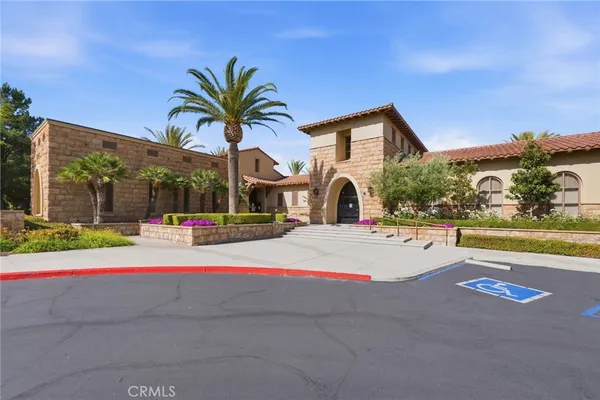 $959,900 | 24208 Via Perla, Valencia, CA 91354