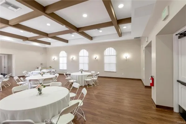 $959,900 | 24208 Via Perla, Valencia, CA 91354