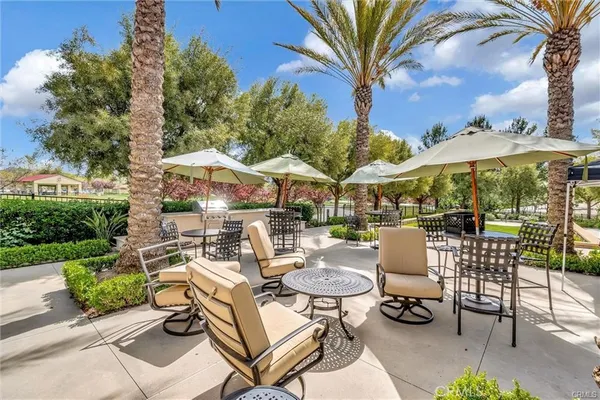 $959,900 | 24208 Via Perla, Valencia, CA 91354