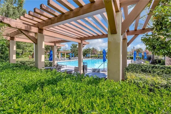 $959,900 | 24208 Via Perla, Valencia, CA 91354