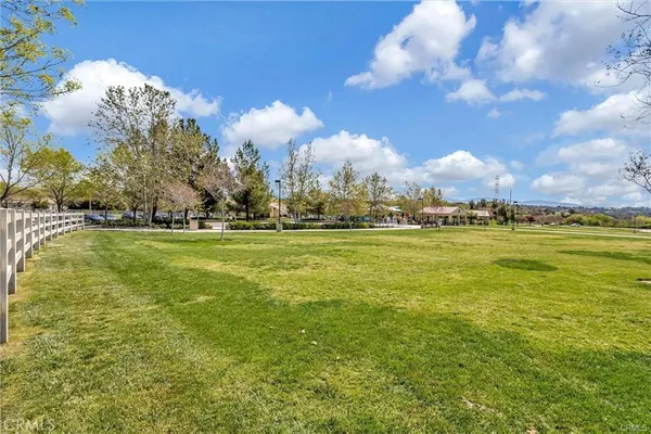 $959,900 | 24208 Via Perla, Valencia, CA 91354