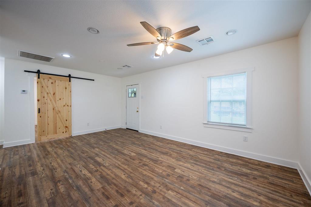 3805 Center Street Lake Charles, LA 70607 - Photo 3 of 13 Gallery Image 3