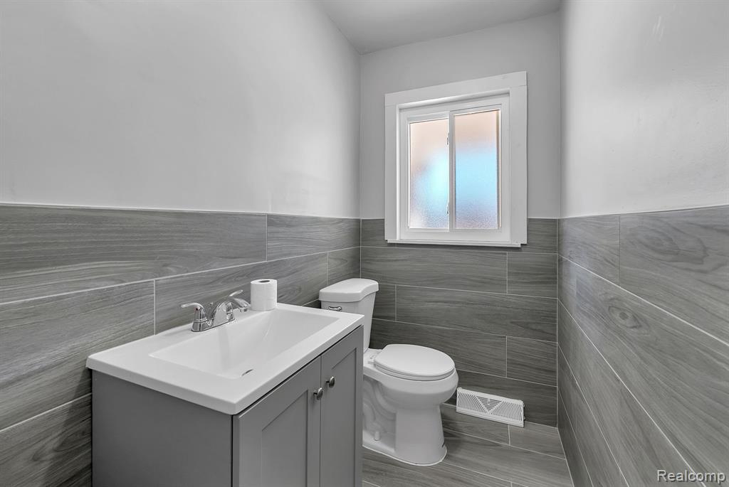 3111 Moore Street Inkster, MI 48141 - Photo 22 of 28 Gallery Image 22