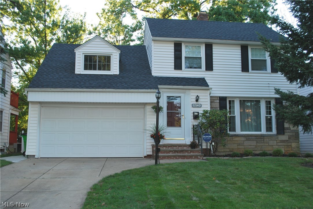 1380 Winston Road Cleveland, OH 44121 - Photo 1 of 33 Gallery Image 1